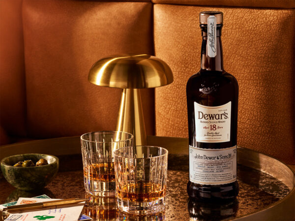 Dewar’s 18 1 lt (estuche Metalico)