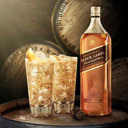 J.W. Black Label Triple Cask 1 lt